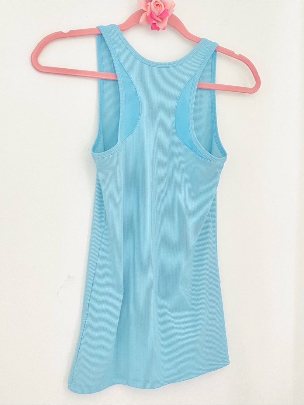 💕Pretty Blue Ribbed Racerback Tank Top SZ M - Picture 2 of 8
